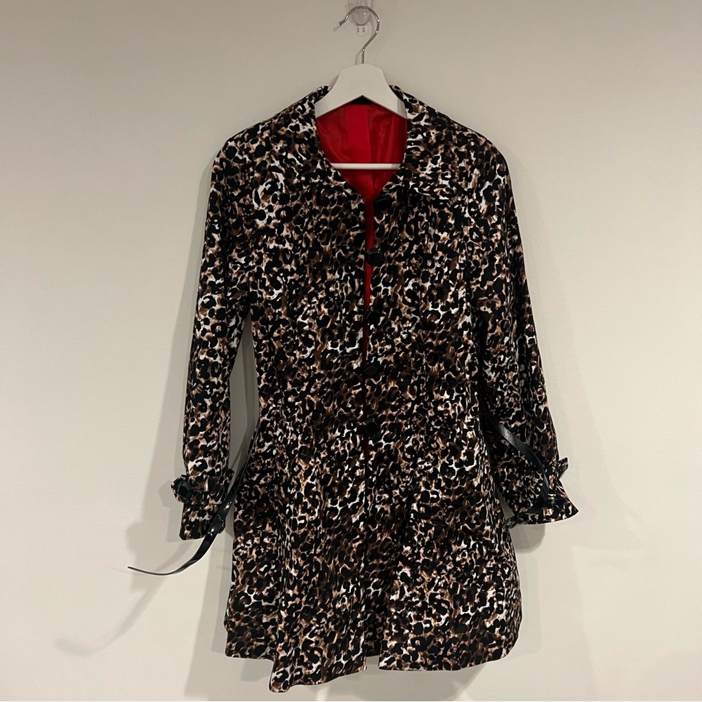 APOSTROPHE Cheetah Rain Jacket NWOT